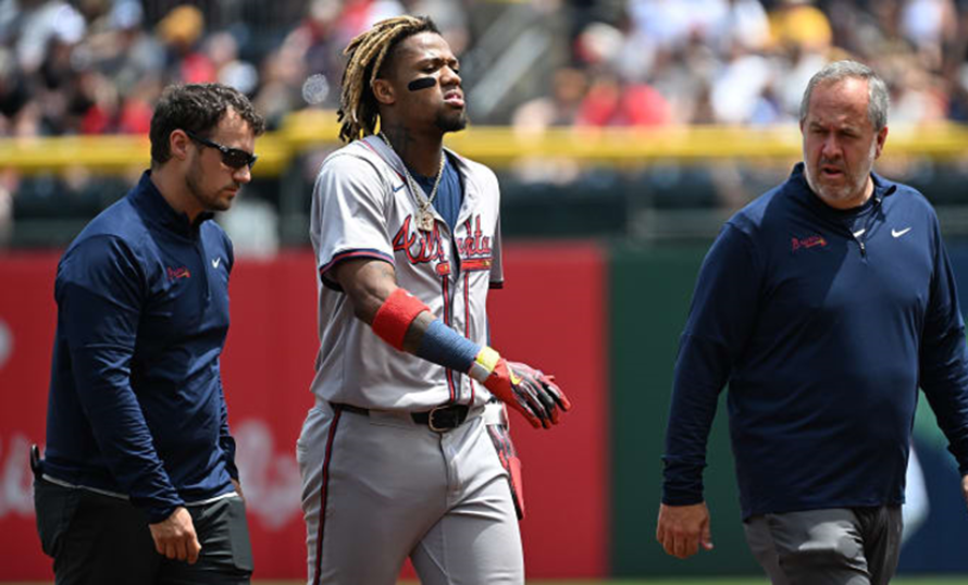 Lesión de Rodilla Deja Fuera a Ronald Acuña Jr. de la Temporada 2024