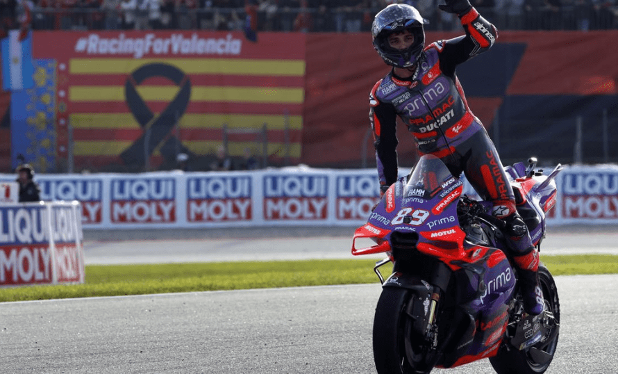 Jorge Martín hace historia: Campeón de MotoGP 2024 en el Gran Premio de Barcelona