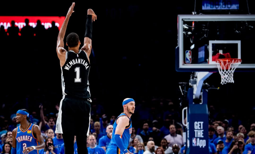 NBA Playoffs: Spurs golpean primero y vencen al Thunder en tiempo extra